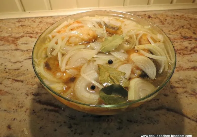 Jak długo przechowywać rybę w occie